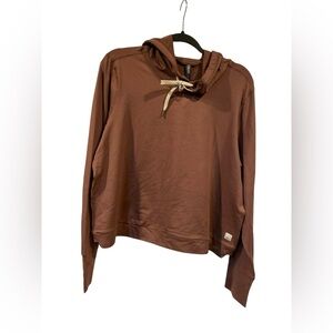 NWT Vuori halo essential hoodie CARDAMOM Size XL